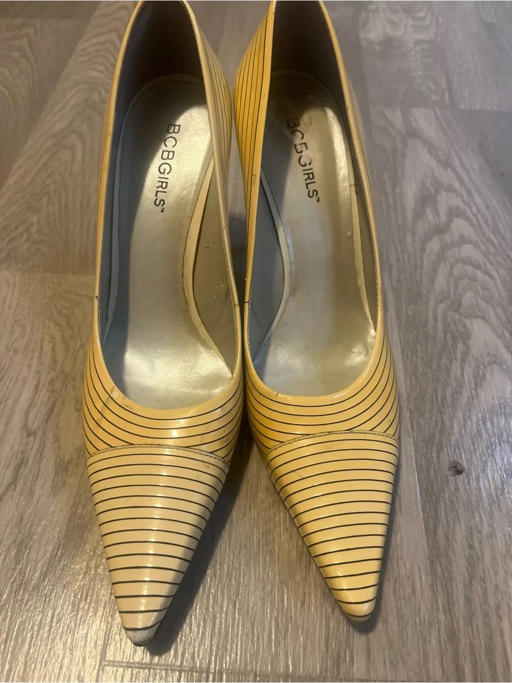 BCBGirls Yellow and Black Striped Pointed Toe Pumps Y2K